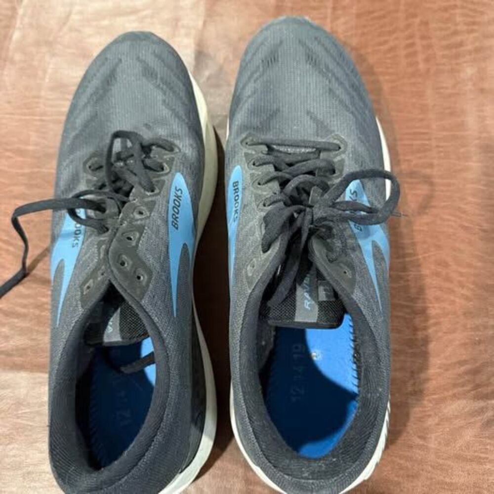 Brooks Ravenna 11 Men's Running Shoes Size 12